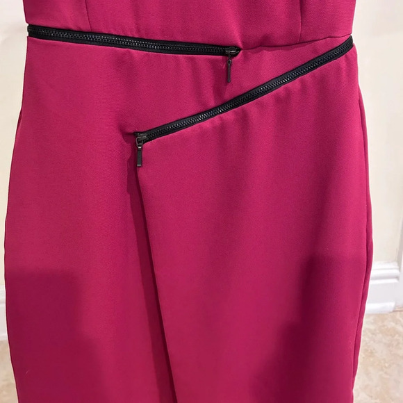 BCBGeneration Asymmetric Zipper Mini Cocktail Dress Burgundy Wine Petal Sleeve 2 - Picture 4 of 5